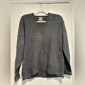 Vintage 50s McGregor sportswear’s Lambswool Blend Vneck Minimalist Sweater.